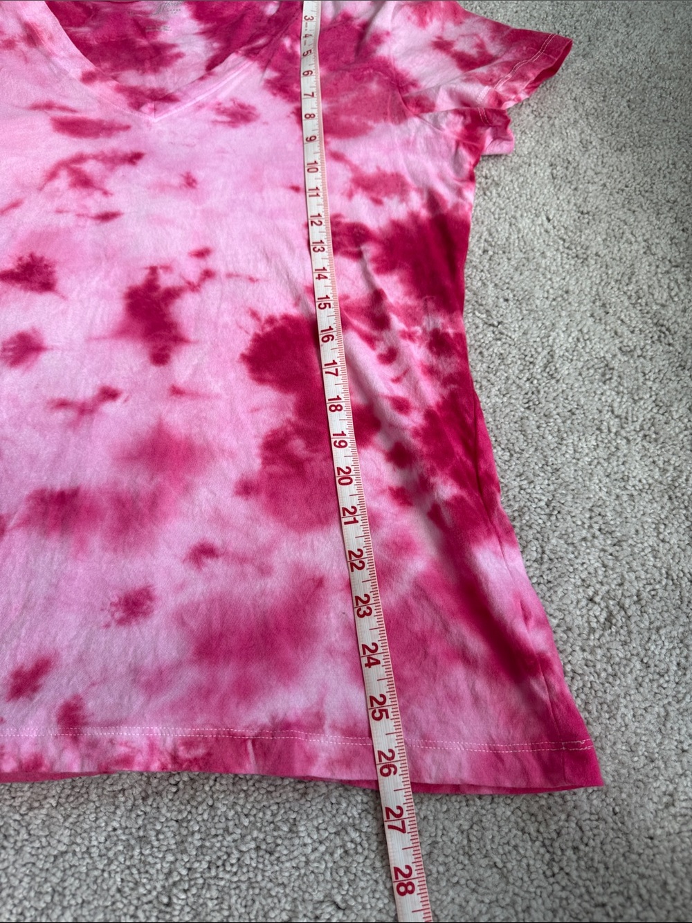 Universal Thread Pink Tie-Dye V-Neck Tee Size M - Picture 5 of 5